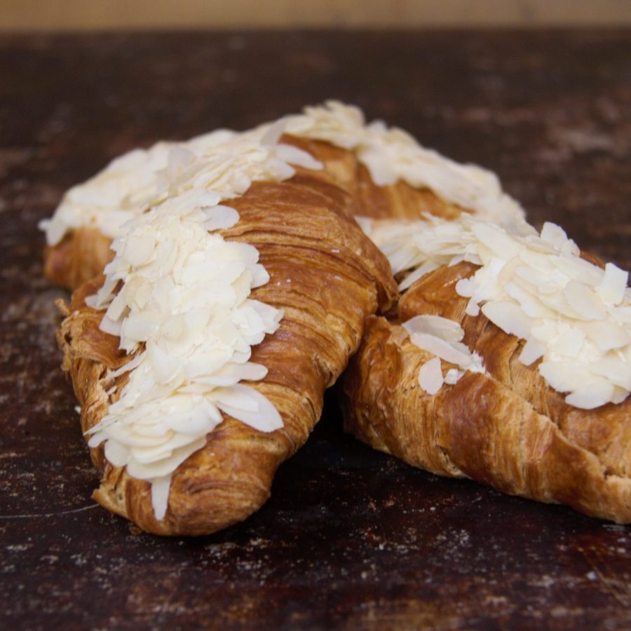 mantelicroissant.paistovalmis
